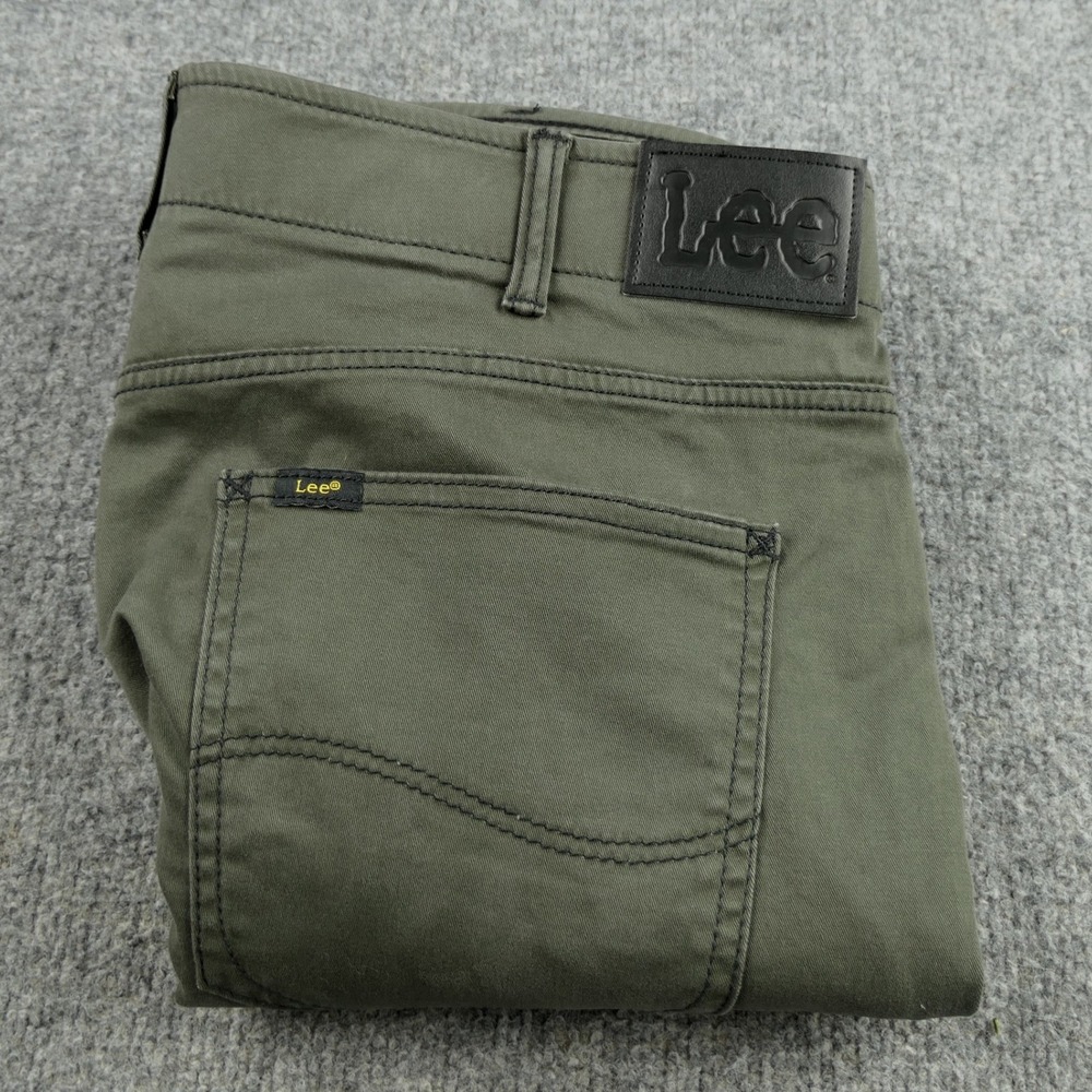 Lee Extreme Motion Jeans Mens 38x32 Athletic Fit Tapered Leg Green Pants Stretch